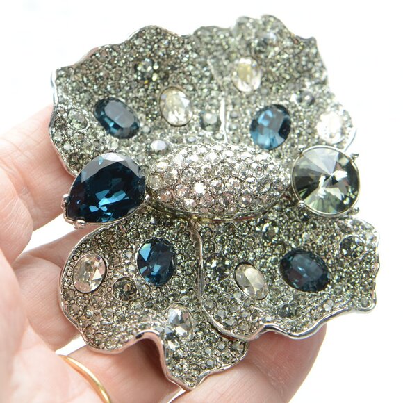 Vintage Oscar de la Renta Crystal Butterfly Pin Brooch - Picture 6 of 8